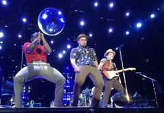 Bruno Mars / Pharrell Williams / Aloe Blacc on Aug 9, 2014 [825-small]