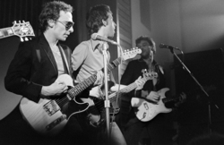 Graham Parker & The Rumour on Oct 30, 1976 [109-small]