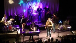 They Might Be Giants on Jan 2, 2016 [869-small]