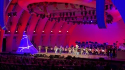 Christina Aguilera / Los Angeles Philharmonic / Gustavo Dudamel on Jul 16, 2021 [837-small]