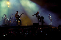 U2 / Snow Patrol / Aviv Geffen on Sep 3, 2010 [982-small]
