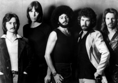Boston, Black Sabbath / Heart / Boston on Oct 31, 1976 [115-small]