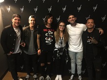 Chase Atlantic / Sleeping With Sirens / Paylaye Royale / The White Noise on Sep 7, 2017 [201-small]