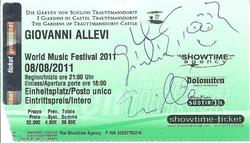 Giovanni Allevi on Aug 8, 2011 [108-small]