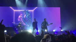 Fall Out Boy / Against The Current / MAX on Apr 12, 2018 [414-small]