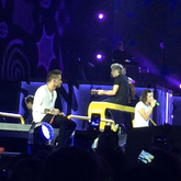 One Direction / Icona Pop / Harry Styles / Niall Horan / Liam Payne / Louis Tomlinson on Sep 3, 2015 [657-small]