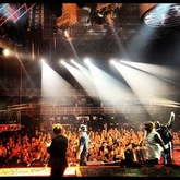Guns N' Roses / Adelitas Way on Nov 23, 2012 [514-small]