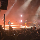 5 Seconds of Summer / Pale Waves on Jul 3, 2022 [366-small]