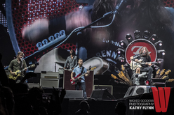 Foo Fighters, Foo Fighters / Gary Clark Jr. / Stevie Nicks / HAIM / Jack Black  on Sep 22, 2015 [000-small]