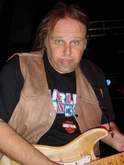 Walter Trout & The Free Radicals / Peer Gynt on Feb 25, 2002 [879-small]