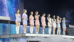 Twice on May 15, 2022 [903-small]