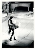 Rod Stewart on Oct 31, 1977 [966-small]