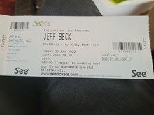 Jeff Beck on May 29, 2022 [209-small]