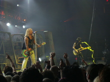 tags: Mötley Crüe, Hershey, Pennsylvania, United States, GIANT Center - Mötley Crüe / Theory of a Deadman / Hinder / The Last Vegas on Mar 8, 2009 [728-small]