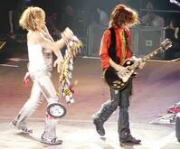 Aerosmith / Mötley Crüe on Nov 4, 2006 [309-small]