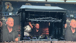 Bruce Spingsteen & The E Street Band / Bruce Springsteen on Jul 15, 2023 [701-small]