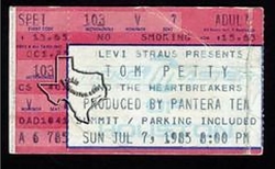 Tom Petty And The Heartbreakers / Maria McKee on Jul 7, 1985 [788-small]