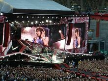 One Direction / 5 Seconds of Summer on Jul 2, 2014 [830-small]