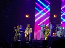 Nile rodgers and chic on Dec 18, 2018 [581-small]