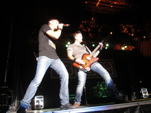 3 Doors Down / Theory of a Deadman / We Are Harlot on Aug 15, 2015 [691-small]