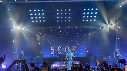 5 Seconds of Summer / Charlotte Sands / ASCO on Oct 4, 2023 [330-small]
