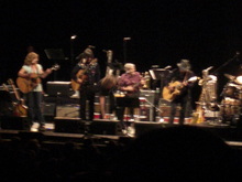 Raul Malo / Bob Dylan / The Levon Helm Band / The Swell Season / Conor Oberst / Steve Earle / Gillian Welch / David Rawlings on Aug 17, 2008 [933-small]