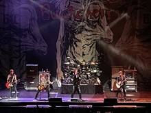 Alice Cooper / Buckcherry on Apr 6, 2022 [335-small]