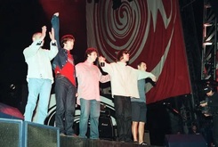 Oasis on Aug 10, 1996 [059-small]