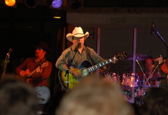 "The Fiesta Oyster Bake" / Mark Chesnutt / Eddie Money on Apr 18, 2008 [207-small]