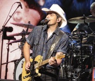 Brad Paisley on Aug 26, 2022 [675-small]