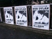 Bob Dylan on Apr 11, 2002 [200-small]