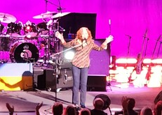 Bonnie Raitt (Mar 22, 2023) SAFE CU Perf Arts Center, Sacramento CA [final bow and 'good night'], Bonnie Raitt / Roy Rogers on Mar 22, 2023 [585-small]