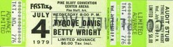 tyrone davis / Betty Wright on Jul 4, 1979 [435-small]