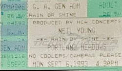 Pearl Jam / Neil Young on Sep 6, 1993 [796-small]